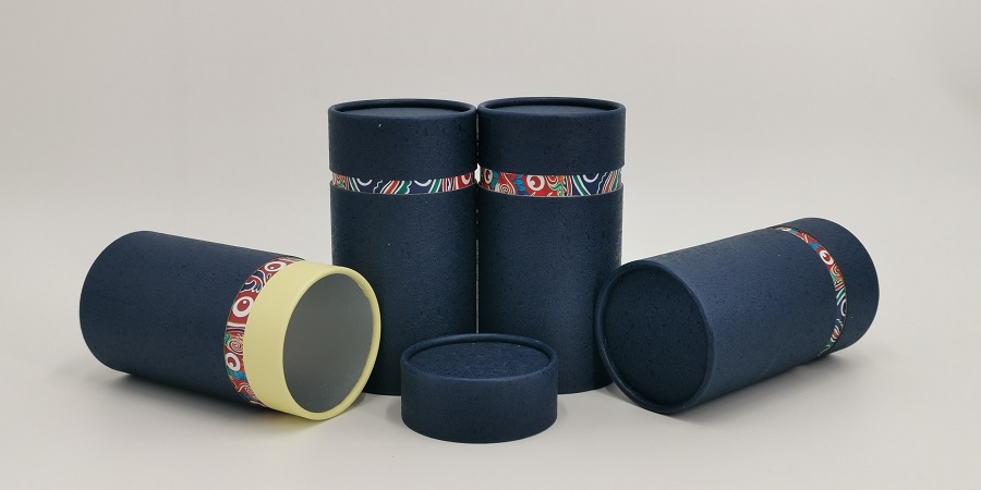 mini empty tea tin can