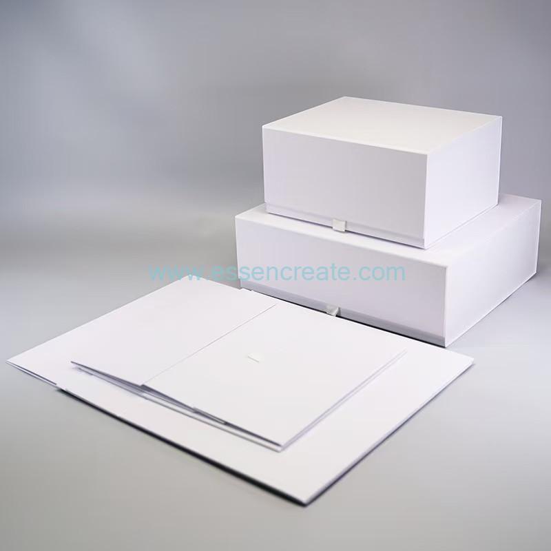 Folding boxes Folding boxes